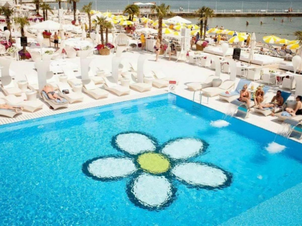 Arcadia Vip-Apartments In Golfstream Odessa Ngoại thất bức ảnh